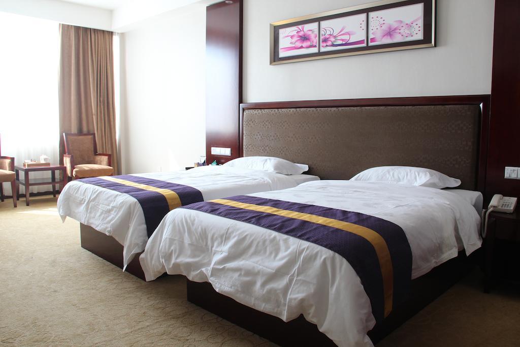 Zhuhai Platinum Holiday Hotel Phòng bức ảnh