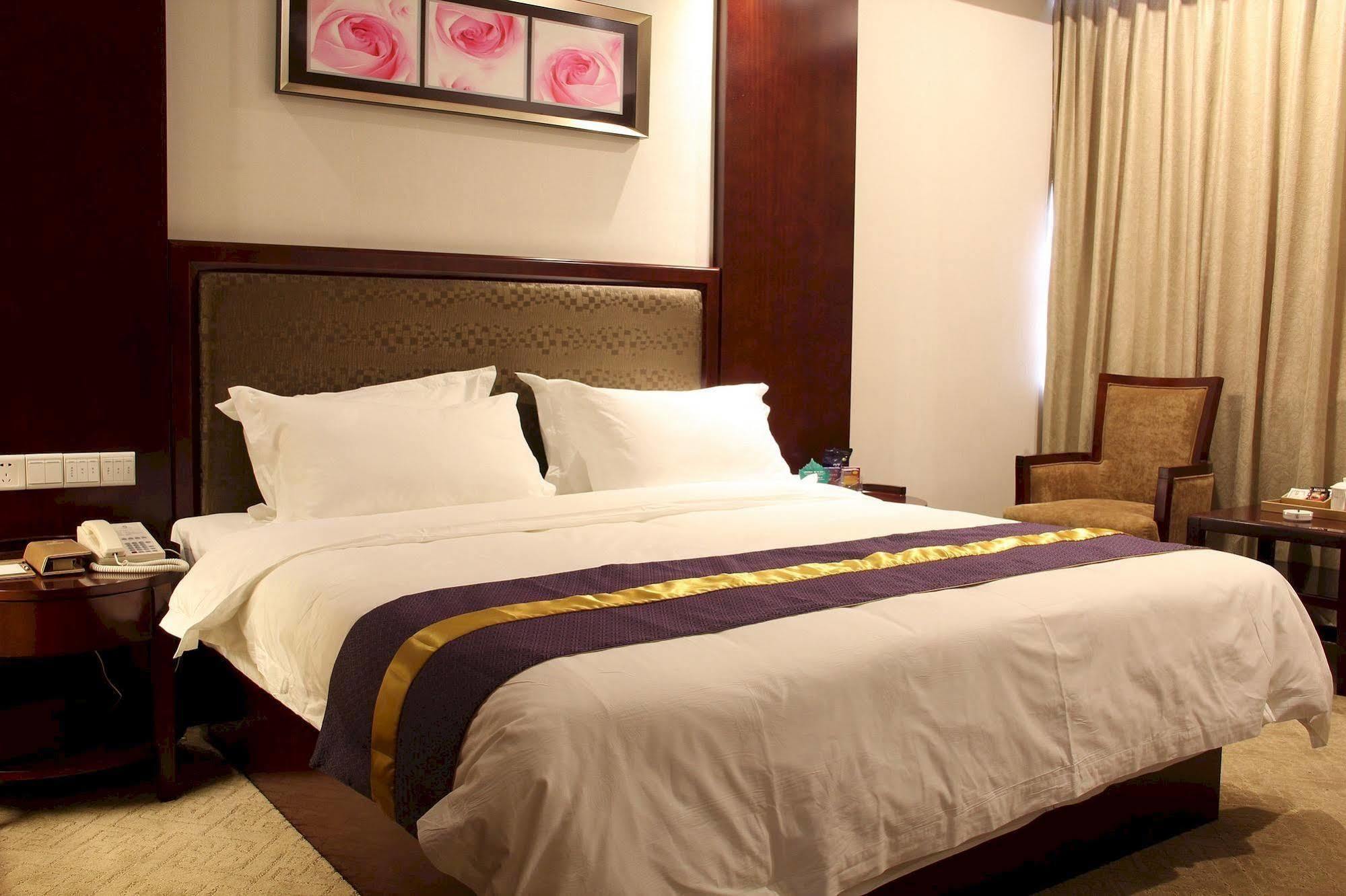 Zhuhai Platinum Holiday Hotel Ngoại thất bức ảnh