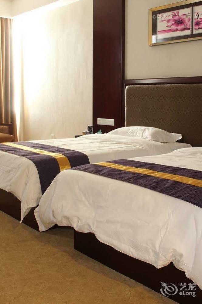 Zhuhai Platinum Holiday Hotel Ngoại thất bức ảnh